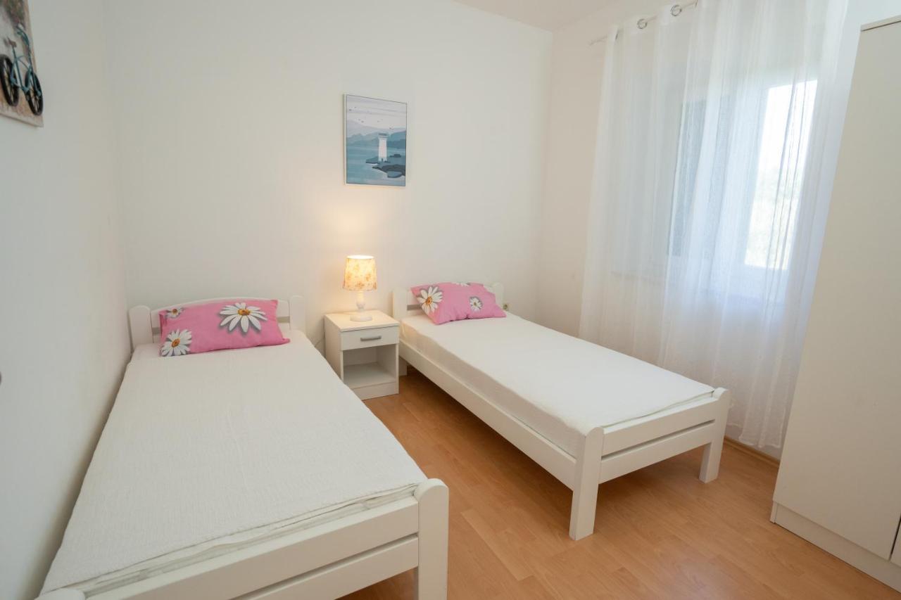 Kuca Za Odmor Denona Apartment Borovici Luaran gambar
